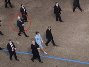 Trump'ın 'gizemli' korumasının yeni görüntüleri ortaya çıktı