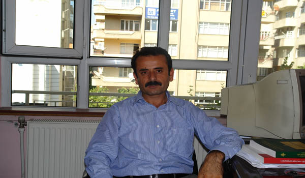 TAŞERON İŞÇİLERİ ÇÖZÜM BEKLİYOR