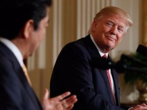 Trump'tan Japon Başbakan'a şok hareket!