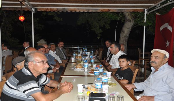 ÜLKÜ OCAKLARI, ŞEHİT AİLELERİ VE GAZİLERİ AĞIRLADI