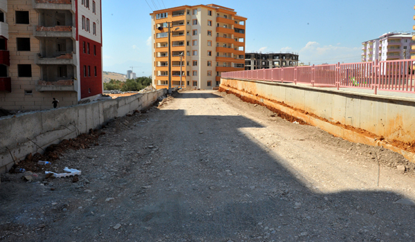 ASFALTSIZ YOLLAR TESPİT EDİLİYOR