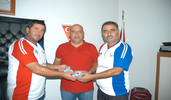 HIRSIZ DAMGASI YEMEMEK İÇİN KOMBİNELERİ İADE ETTİLER