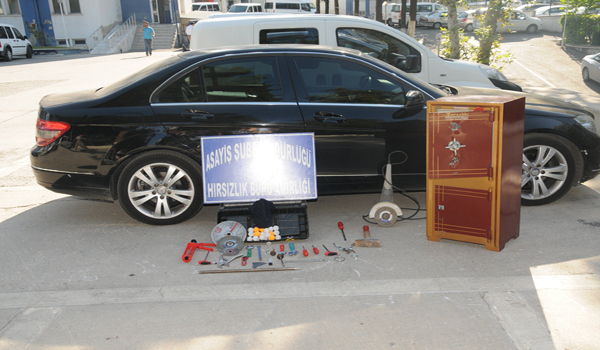 ÖNCE HIRSIZLIK, SONRA EĞLENCE