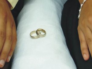 Evlenme ve boşanmalarda düşüş var