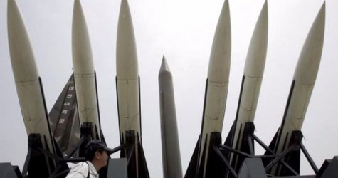 Dört roket birden fırlattı!