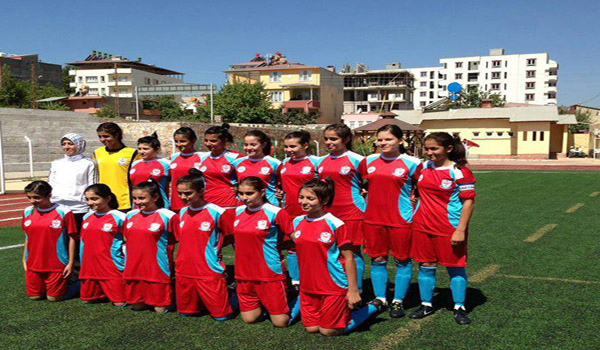 MARAŞGÜCÜ SK ÇEYREK FİNAL YOLUNDA