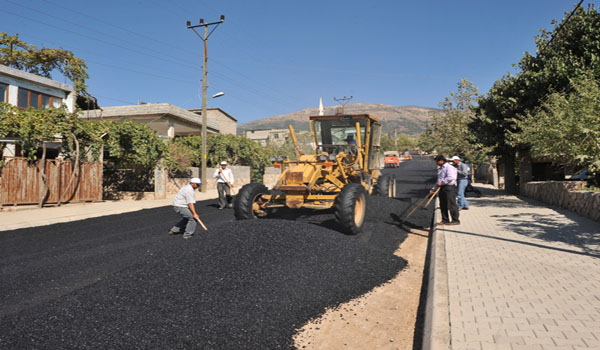 KILAVUZLU VE DULKADİOĞLU ASFALTLANDI