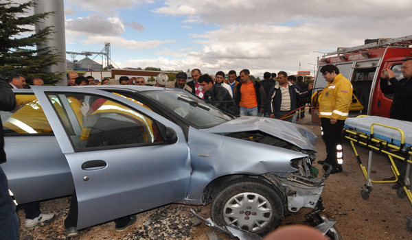 SİVİL POLİS ARACI KAZA YAPTI