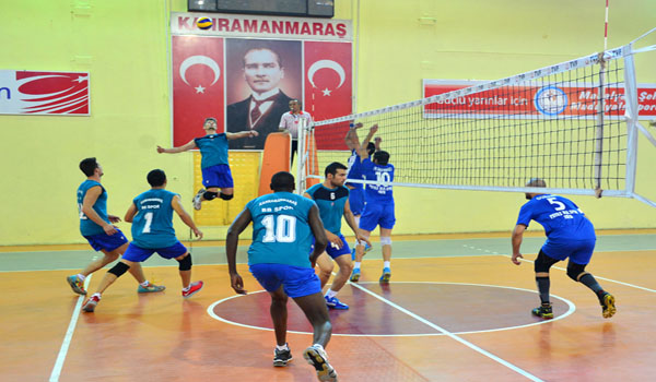 VOLEYBOLCULARDAN HAZIRLIK MAÇI