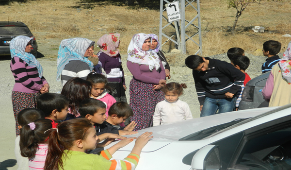 KANDİL'DE EYLEM DEVAM EDİYOR.