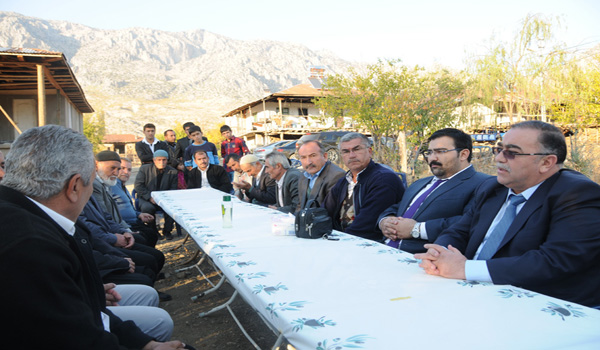 BÖLGESİNİ KARIŞ KARIŞ GEZEREK PROJELERİNİ ANLATIYOR