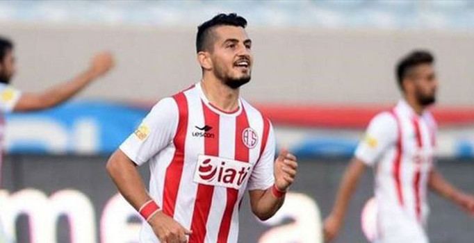 Galatasaray'dan gönderilen Başsan Hollanda'yı salladı