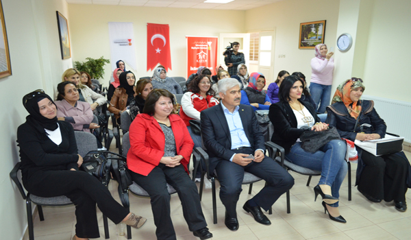 ÖĞRETMENLERE ŞİDDET EĞİTİMİ VERİLİYOR