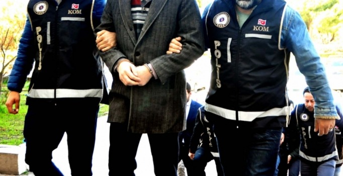 Muş'ta PKK'dan 8, FETÖ'den 1 kişi tutuklandı