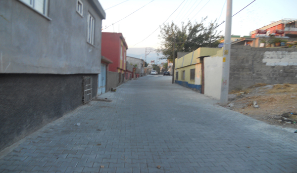 SOKAKLAR KİLİT PARKE İLE DONATILIYOR