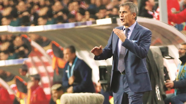 Şenol Güneş 2 yıl daha Beşiktaş'ta