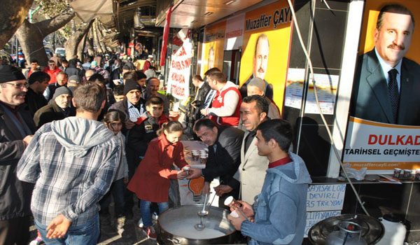 ÇAYLI, MAHALLE ZİYARETLERİNE ARA VERMEDEN DEVAM EDİYOR