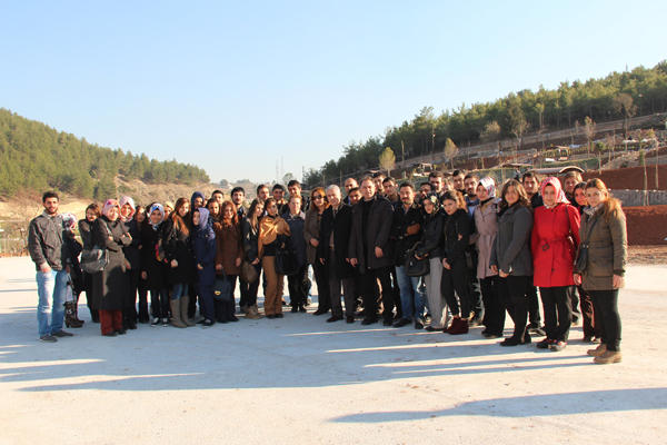 PEYZAJ ÖĞRENCİLERİNDEN PARKTA İNCELEME