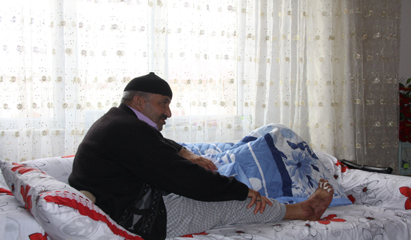 EVDE SAĞLIK HİZMETİ İLE AYAĞI KESİLMEKTEN KURTULDU