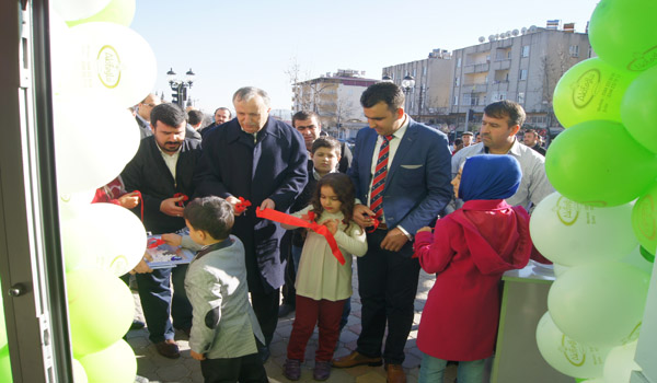 AKİFOĞLU ŞEKERLEME DİŞ HASTANESİ ŞUBESİ TÖRENLE HİZMETE GİRDİ.