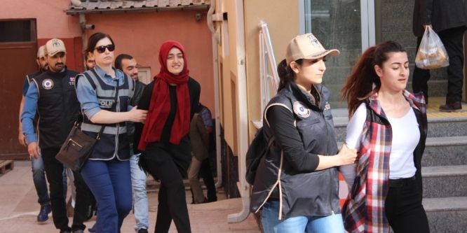 15 öğrenci adliyeye sevk edildi