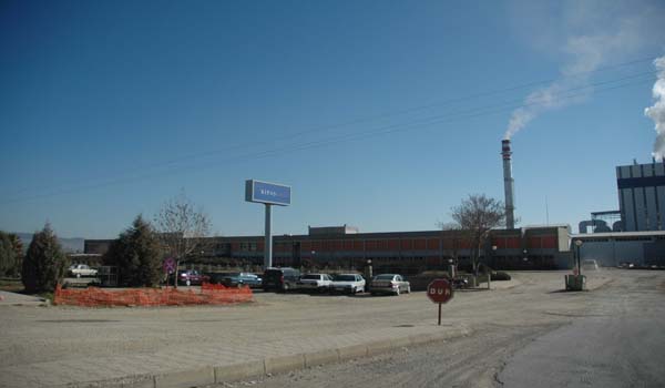 KAĞIT FABRİKASINDA PATLAMA 1 ÖLÜ