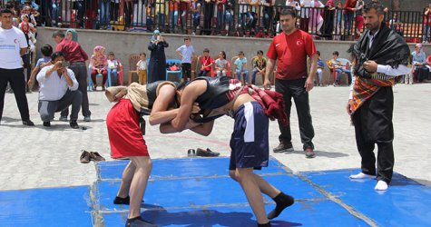 Geleneksel Çocuk  Oyunları Şenliği bu yıl Hartlap’ta düzenlendi