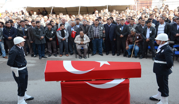 ŞEHİT POLİS, SON YOLCULUĞUNA UĞURLANDI