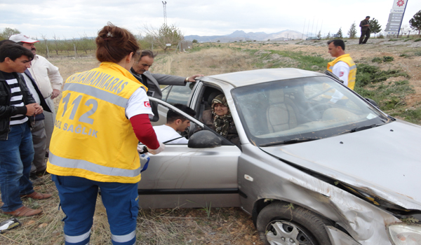 KAHRAMANMARAŞ TA MEYDANA GELEN TRAFİK KAZASINDA 2 KİŞİ YARALANDI.