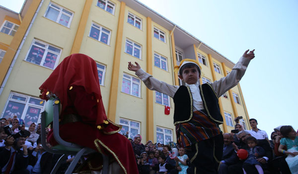 KARNAVAL TADINDA 23 NİSAN