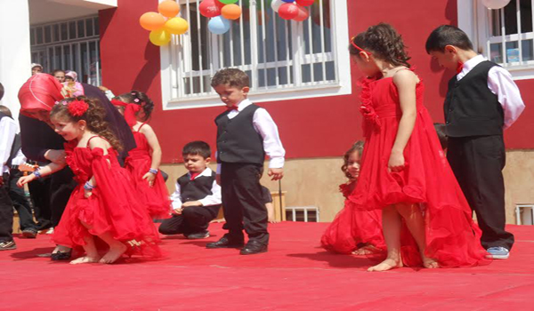 YAŞAR GÖLCÜ İLKOKULUNDA MUHTEŞEM 23 NİSAN ETKİNLİĞİ