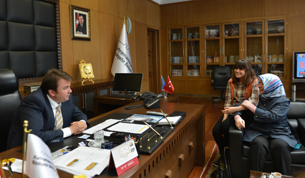 AK PARTİ KADIN KOLLARINDAN ZİYARET