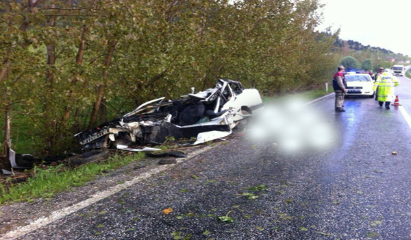 KAHRAMANMARAŞ'TA OTOMOBİL TAKLA ATTI