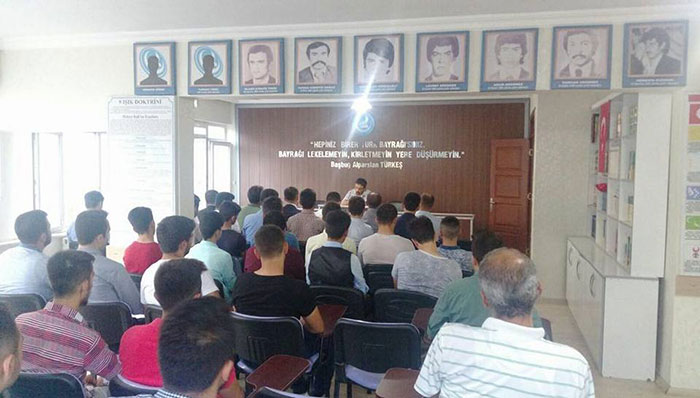 Ülkü ocaklarında şehitlerin ruhu ve devlet’in selameti için Kuran-ı Kerim okundu