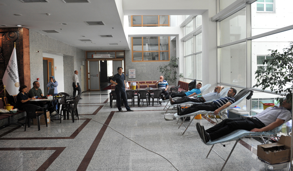 KAN BAĞIŞI KAMPANYASI DEVAM EDİYOR