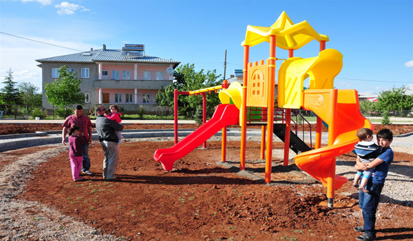 AFŞİN BELEDİYESİ    YEŞİL ALAN VE PARK ÇALIŞMALARINI TAMAMLANIYOR.