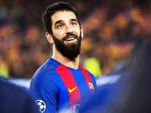 Arda Turan'dan G.Saray'a transfer cevabı!