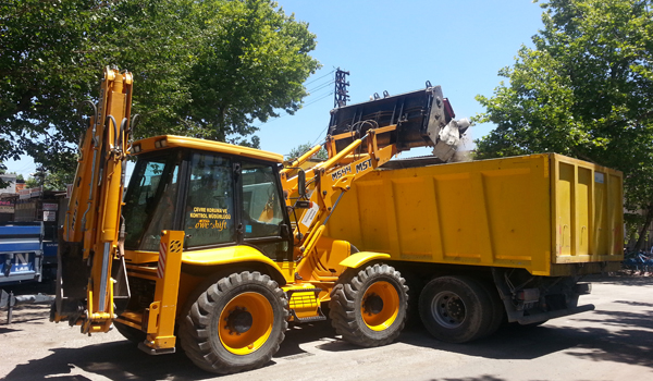 MOBİL TEMİZLİK EKİBİ GÖREV BAŞINDA