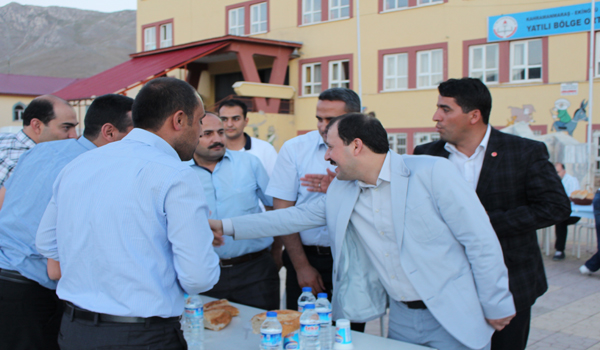 AK PARTİ  SEÇİM STARDI NI  VERDİ.