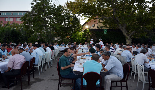 EMİRALİOĞLU  RAMAZAN PAYLAŞMAKTIR