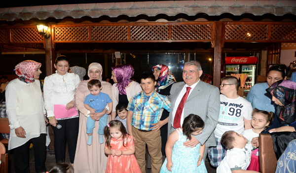 DOWN SENDROMLU ÇOCUKLARA ÖZEL İFTAR