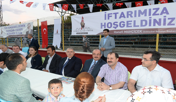 İFTAR COŞKUSU STATLARA TAŞTI