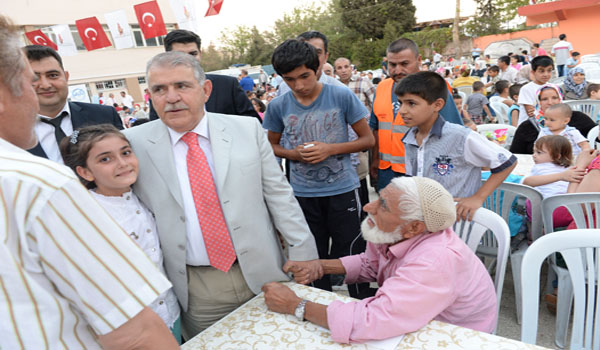 İFTARLARIMIZDA ORTAYA ÇIKAN TABLO BİZİ MUTLU EDİYOR