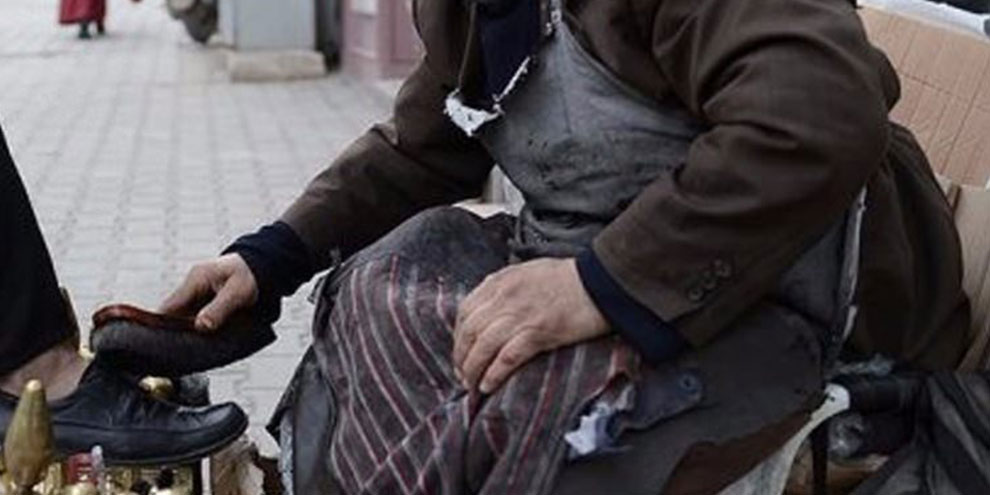 Ayakkabıları Arakanlı Müslümanlar için boyayacak