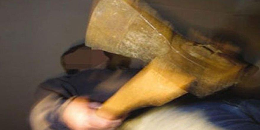 Yağmur yağmayınca muskacıyı baltayla öldürdü