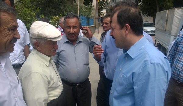 AK PARTİ SEÇİM GEZİLERİNE ÇAĞLAYANCERİT'TE DEVAM EDİYOR