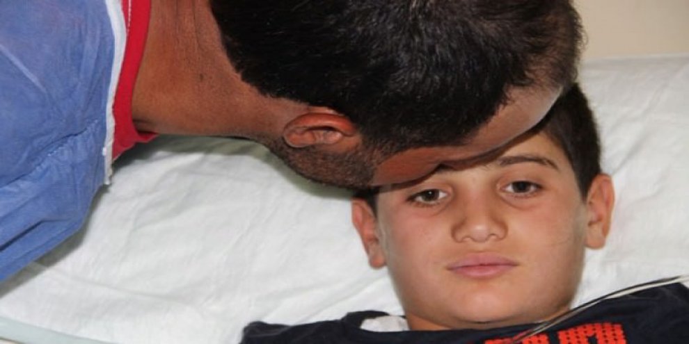 Oğlunu toprağa gömerek kurtardı