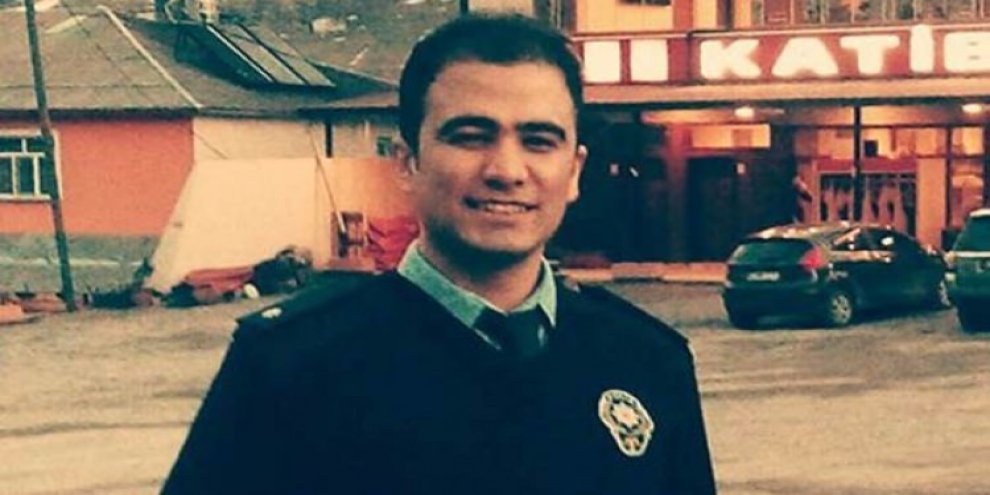 Vatandaşlar yetişti ama...Genç komiser üzdü!