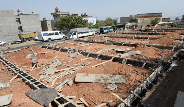 ONİKİŞUBAT BELEDİYESİNİN SABİT PAZAR YERİ ATAĞI