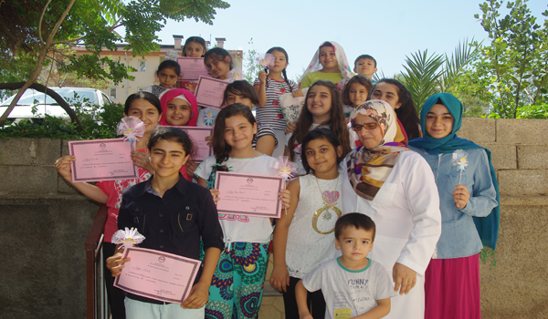 ÇIRAĞAN KIZ KURAN KURSUNDA BELGE TÖRENİ